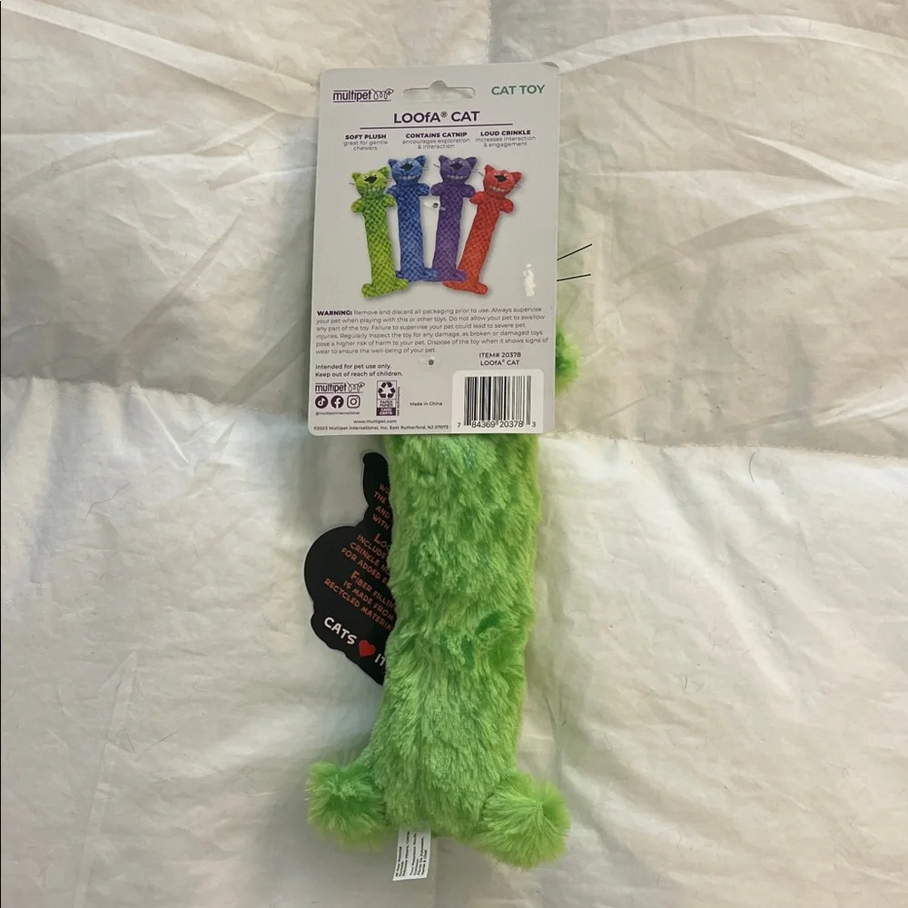 NWT Multipet Green Loofa Plush Cat Toy with Catnip